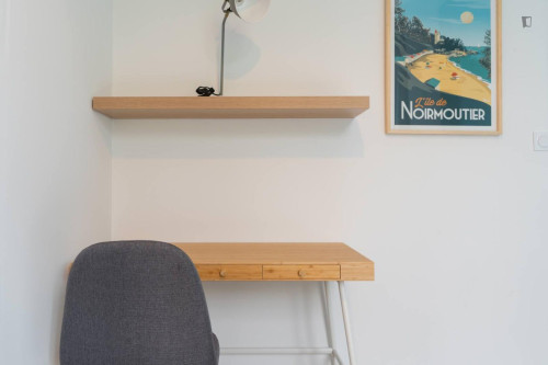 Homely double ensuite bedroom in Orvault