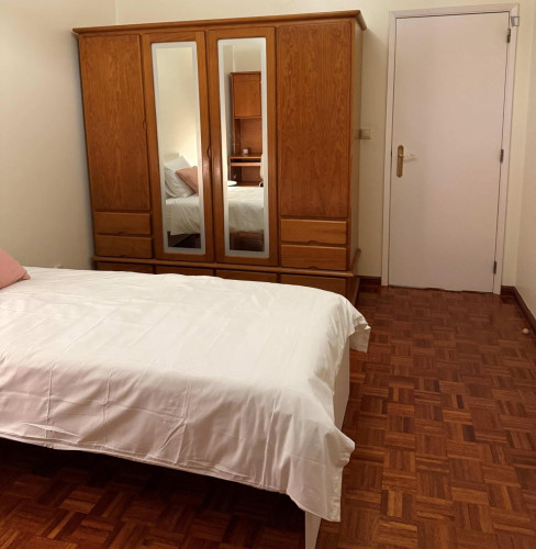 Nice bedroom in a 3-bedroom flat