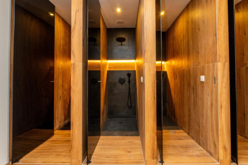 Shining Bed in shared 4-Bed Dorm with a balcony close to Marquês Metro