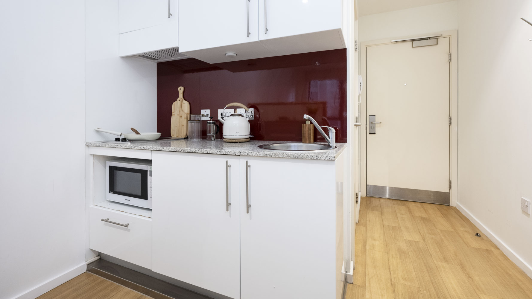  Standard Studio Gold  -  Wood Lane Studios  - Gallery -  2