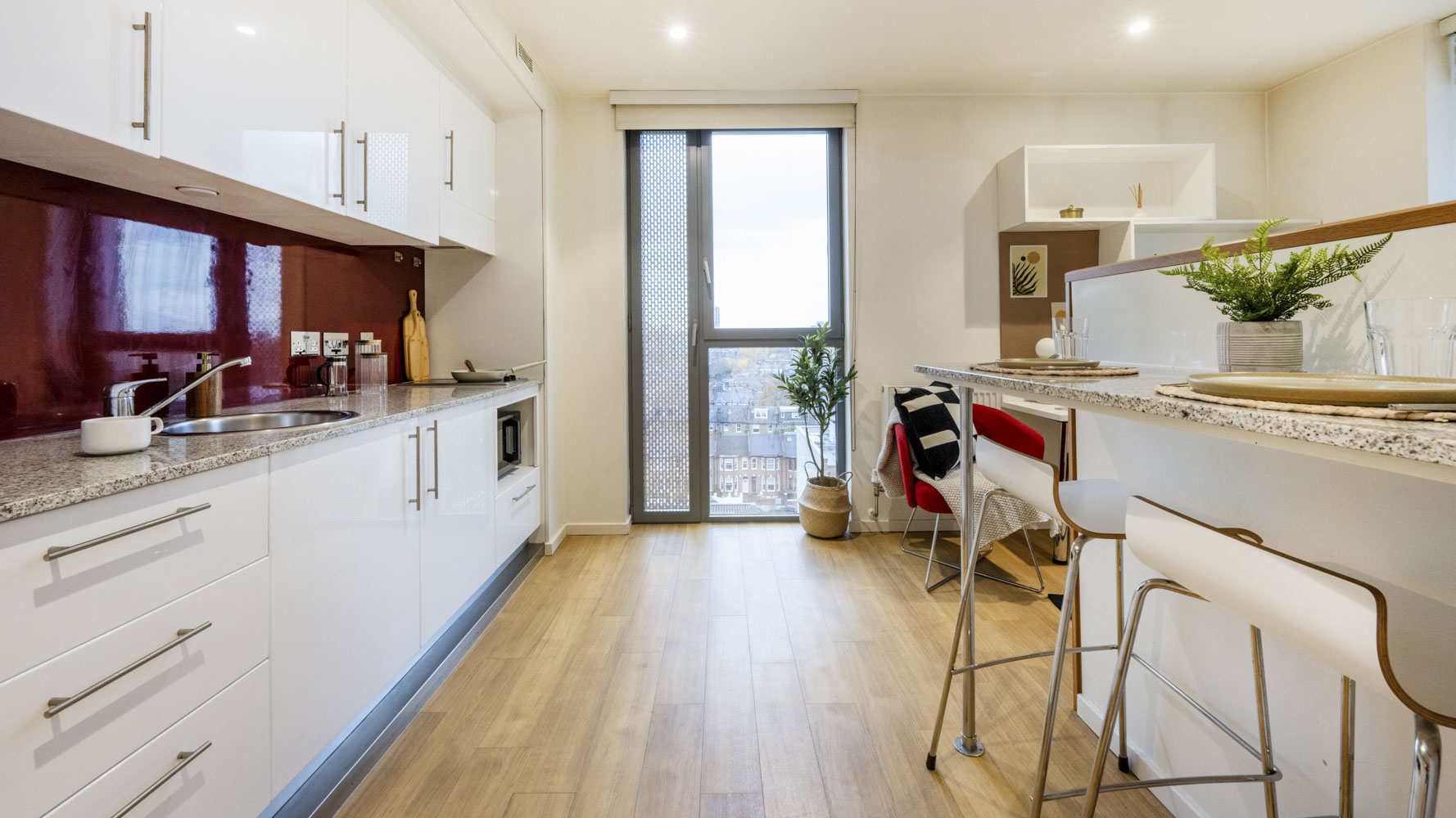  Standard Studio Gold - Dual Aspect  -  Wood Lane Studios  - Gallery -  6