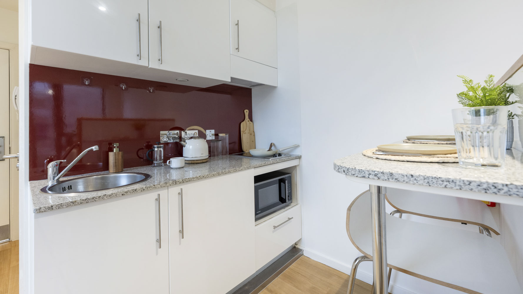  Standard Studio Gold - Dual Aspect  -  Wood Lane Studios  - Gallery -  10