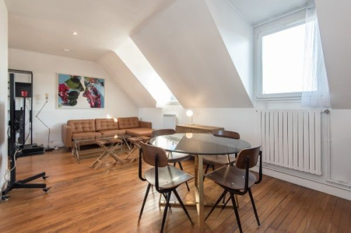 Amazing and Charming Parisian Nest Near Arc de Triomphe