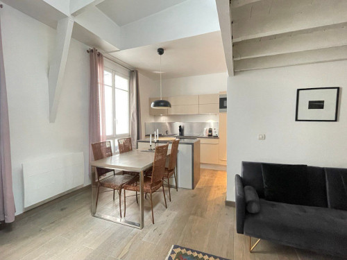 Beautiful Independent Flat in Paris