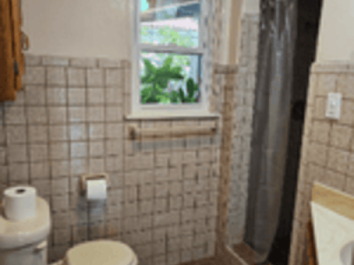 Spanish-style w/Gourmet & View
