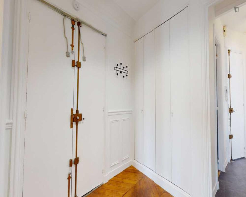 Ample double bedroom in Saint-Georges