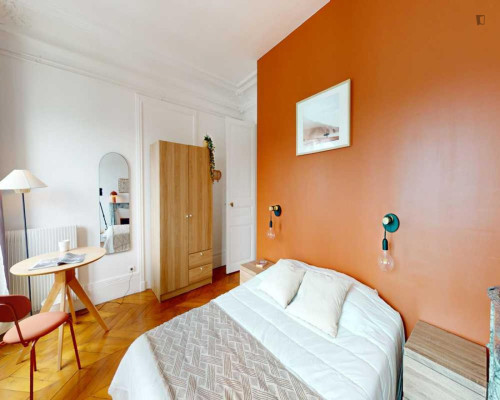 Brilliant double bedroom in Saint-Georges