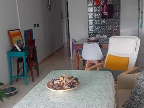 Hab. doble, baño privado. Céntrico