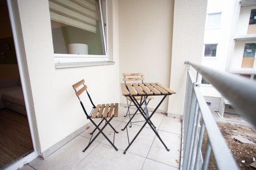 studio apartment in city centre with balkony