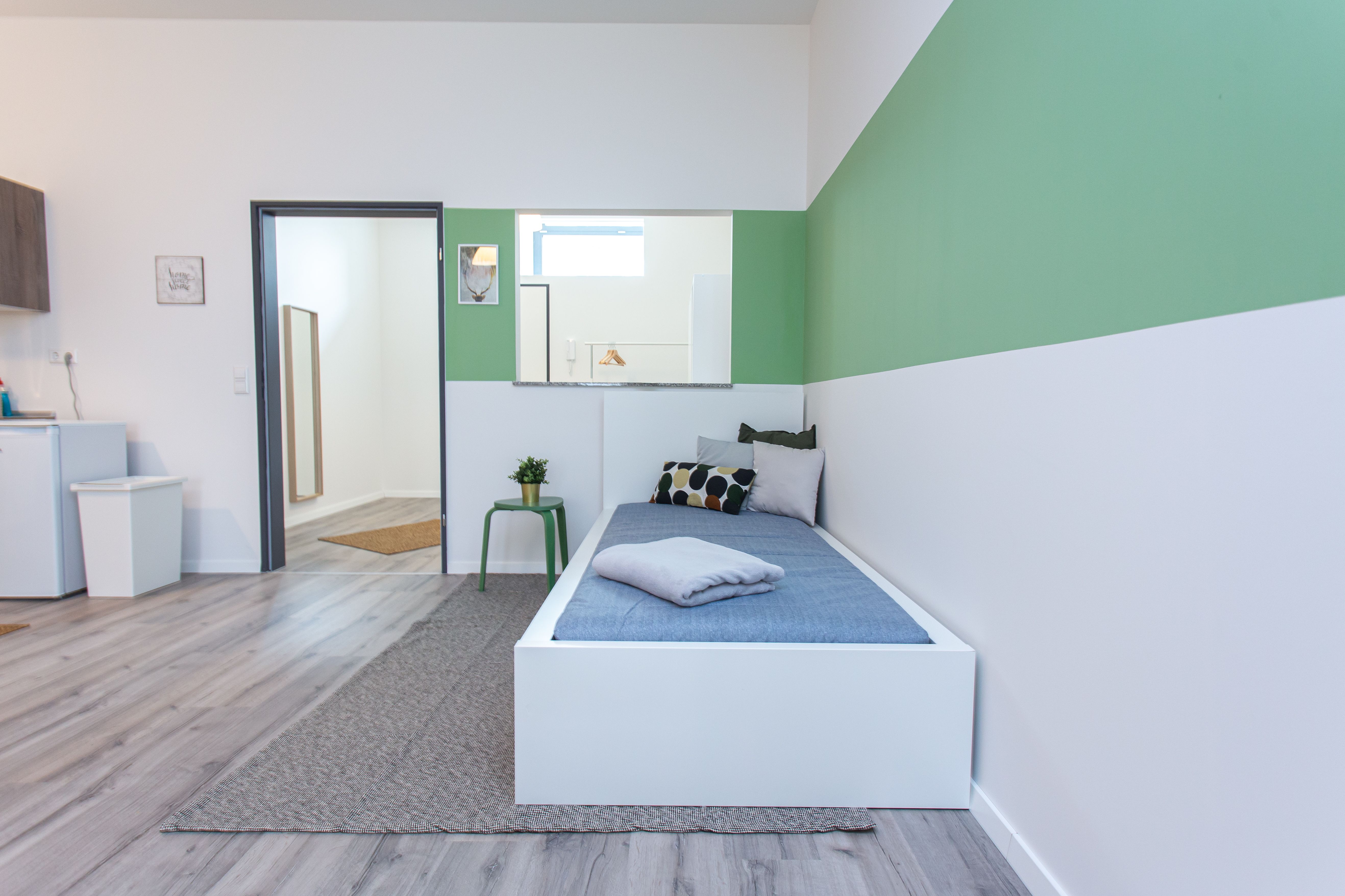 Studio Apartment In City Centre With Balkony - 19