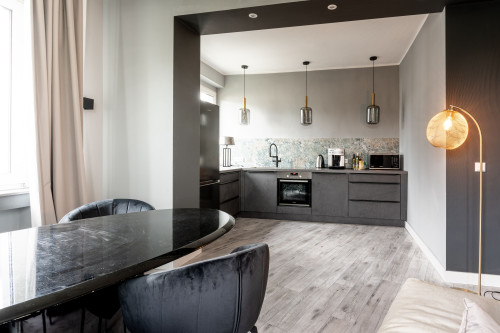 Top furnished and beautiful apartment in Düsseltal!