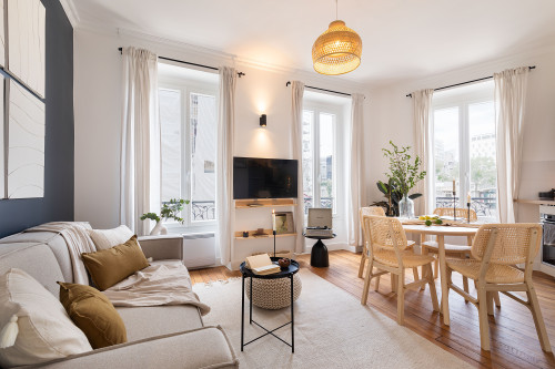 2 bedrooms in Batignolles