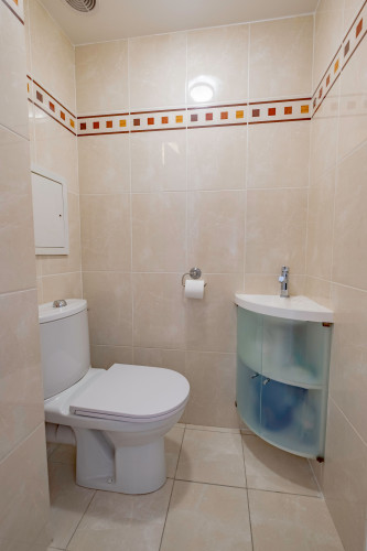 Le Charles >•< Eiffel Tower view / near metro