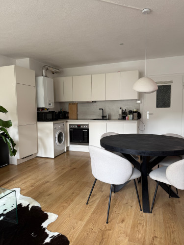 Modern, fully furnished 2-room apartment in Düsseldorf-Bilk