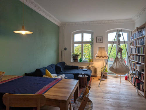 Bright apartment with view onto Landwehrkanal