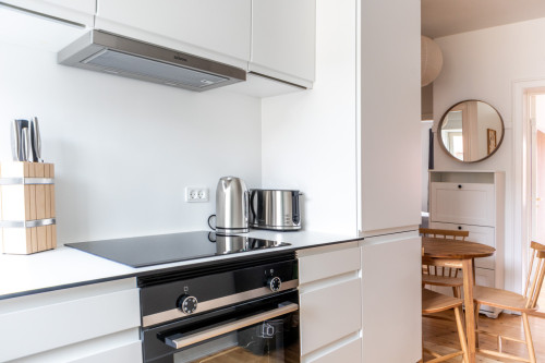 Compact Coliving Retreat with Balconies in the Heart of Aarhus Centrum