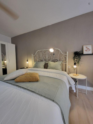 Very neat double bedroom in San Vicente del Raspeig