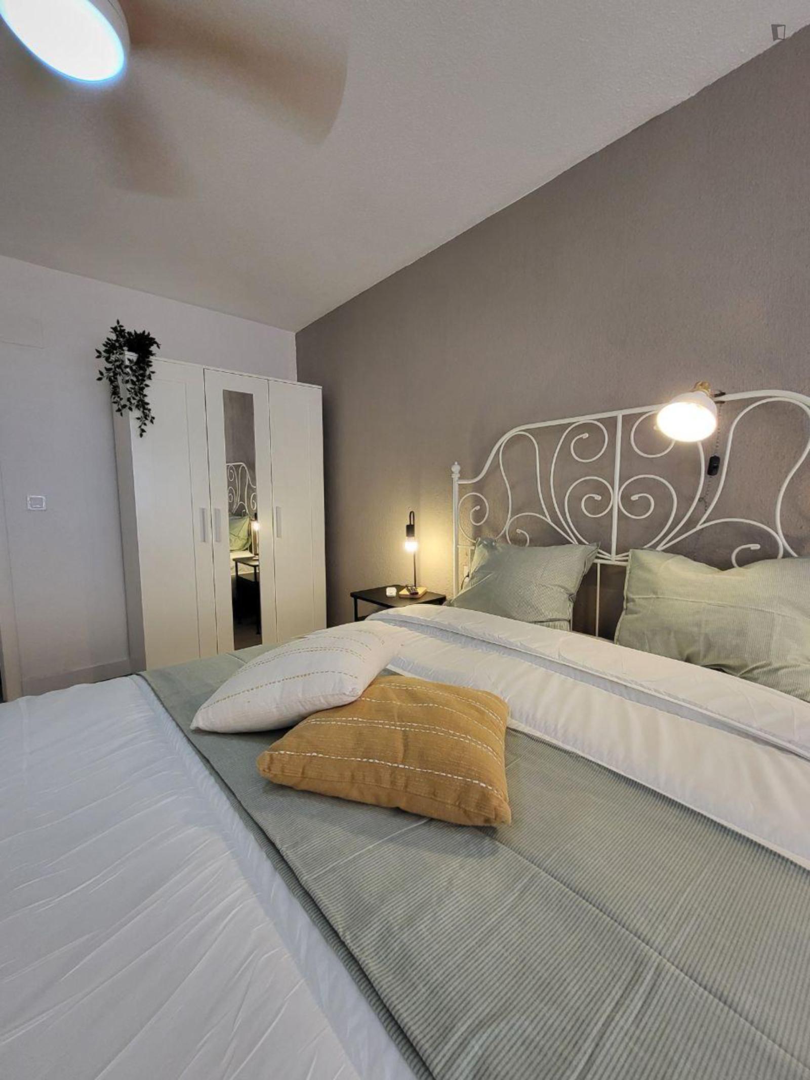 Very Neat Double Bedroom In San Vicente Del Raspeig - Very neat double bedroom in San Vicente del Raspeig - Gallery - 1