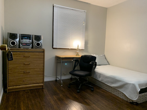 Home for Students & Professionals - Gallery - 10