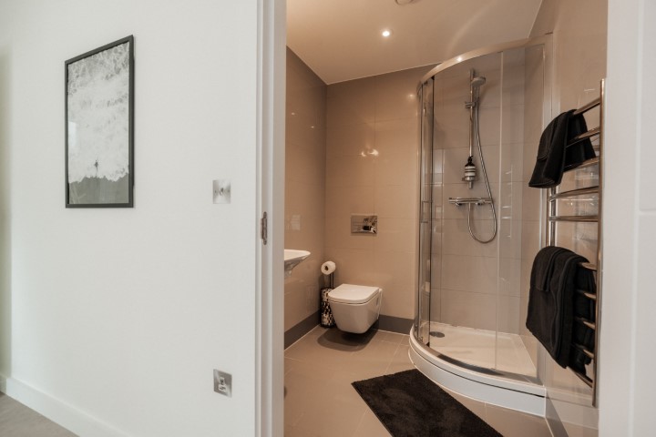  Superior En-Suite  -  Deptford  - Gallery -  2
