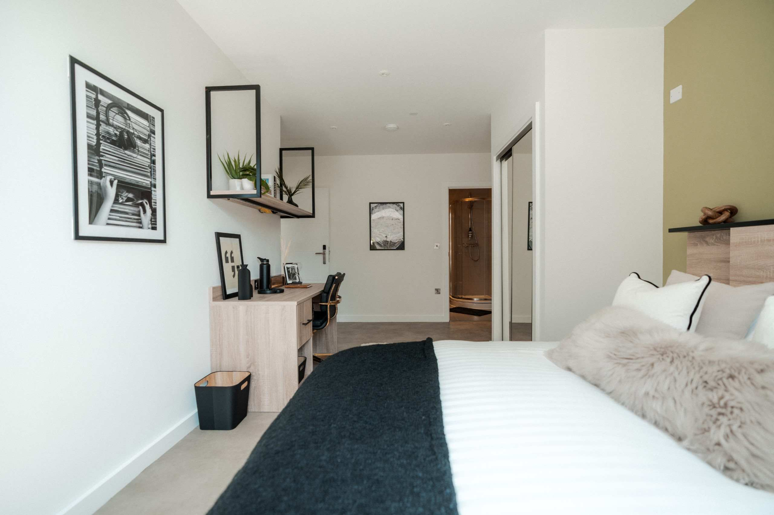 Duplex En-Suite - 1