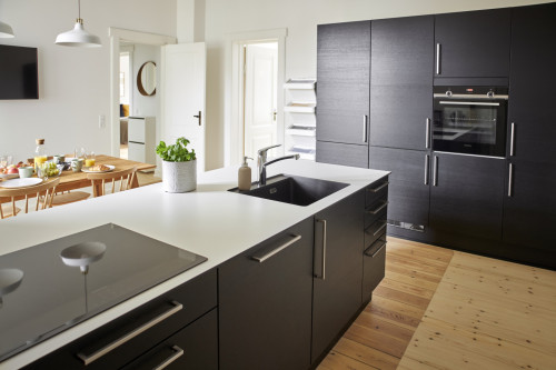 Modern Refurbished Coliving Apartment with Balcony in Aarhus Centrum