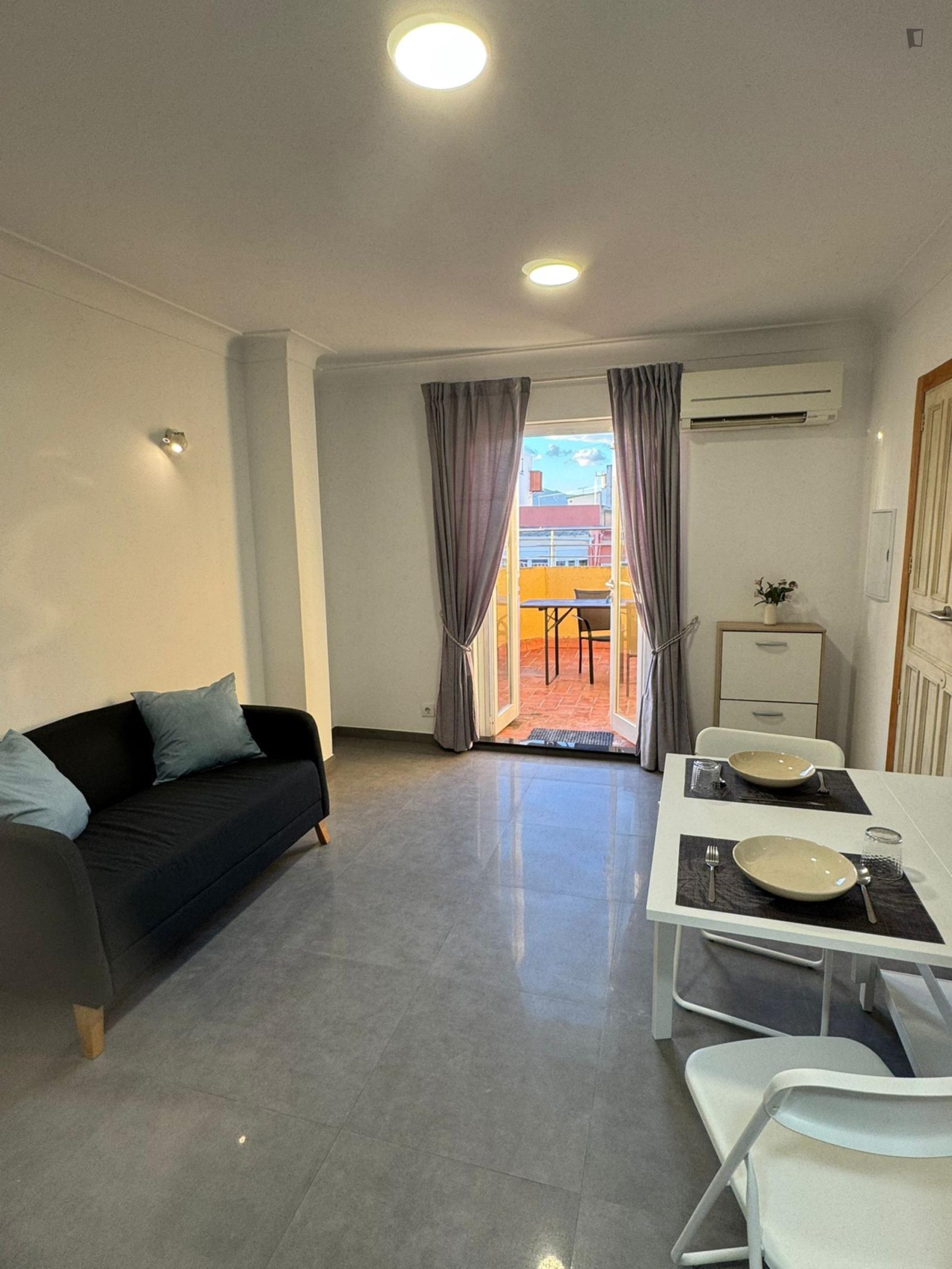  Cool 2-Bedroom Attic With Spacious Outdoor Area Close To The City Center  -  Cool 2-bedroom attic with spacious outdoor area close to the city center  - Gallery -  1