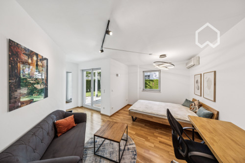 Furnished room in a stylish, fully equipped apartment