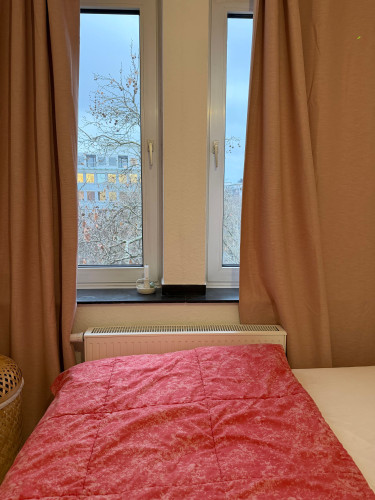 Fully Furnished Apartment in the Heart of Düsseldorf