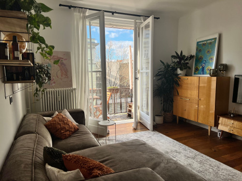 BEAUTIFUL AND BRIGHT APARTMENT IN THE HEART OF FRIEDRICHSHAIN