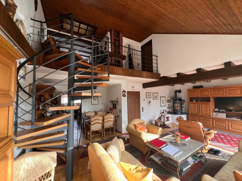 Exclusive Architect-Designed Home in Euskirchen: Stylish Garden & Newly Renovated Apartment - Gallery - 25