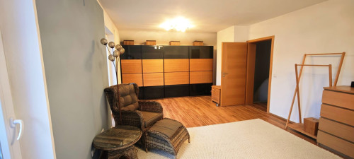 Lovely and good location single house to rent