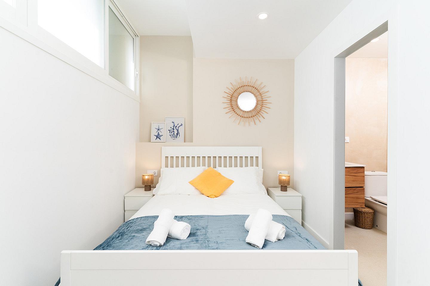  Premium Room 1  -  Modern Coliving Space for Digital Nomads in Charming Las Galletas Collective  - Gallery -  9