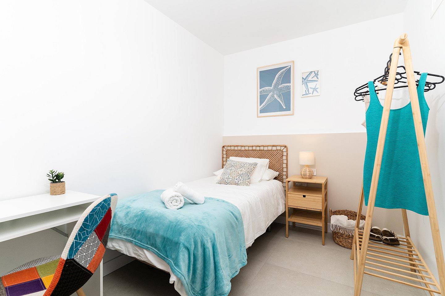  Private Room 4  -  Modern Coliving Space for Digital Nomads in Charming Las Galletas Collective  - Gallery -  7