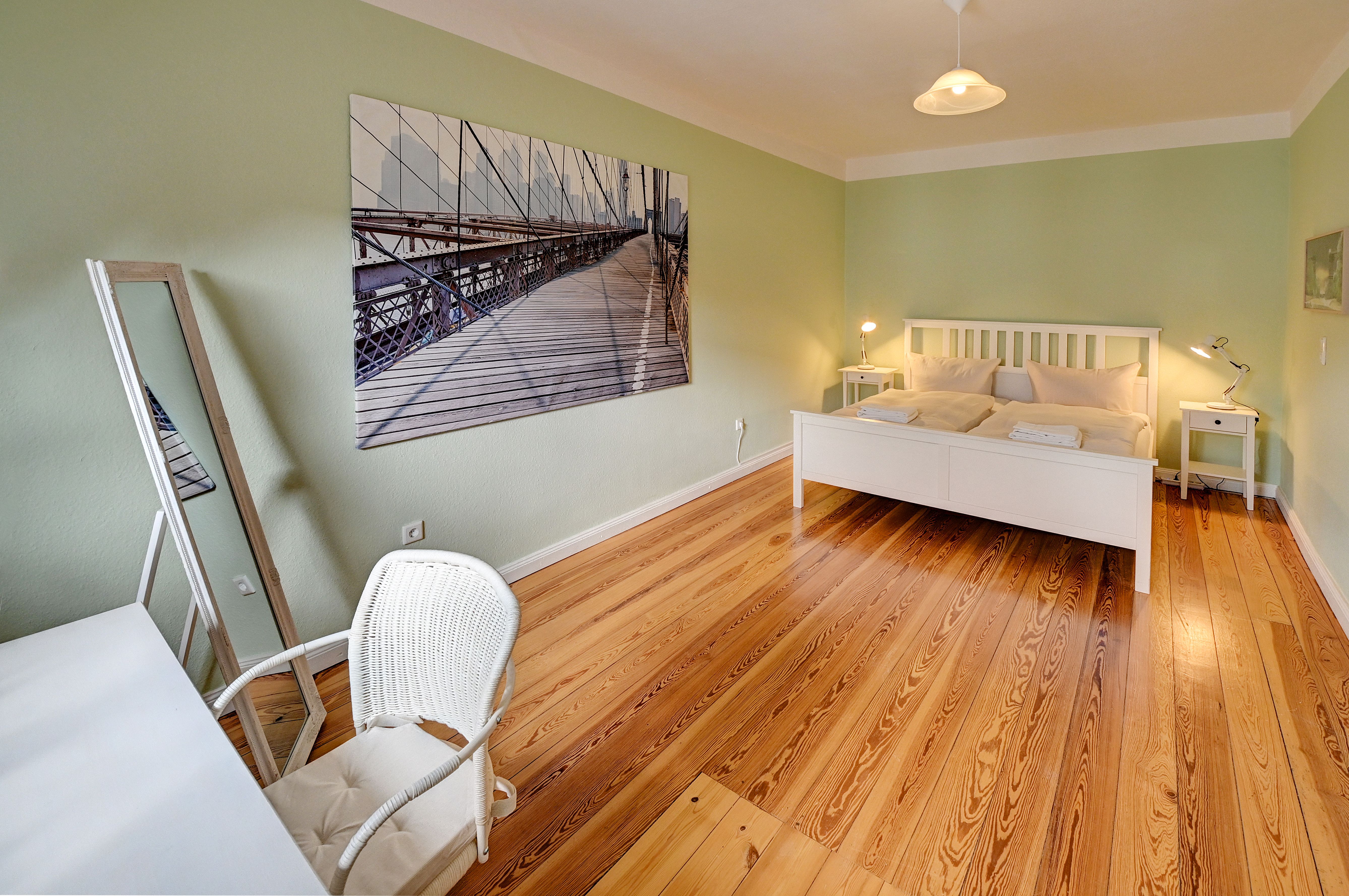 Cozy, Bright Home, Very Central, Perfect For Business Travelers. - Cozy, bright home, very central, perfect for business travelers. - Gallery - 4