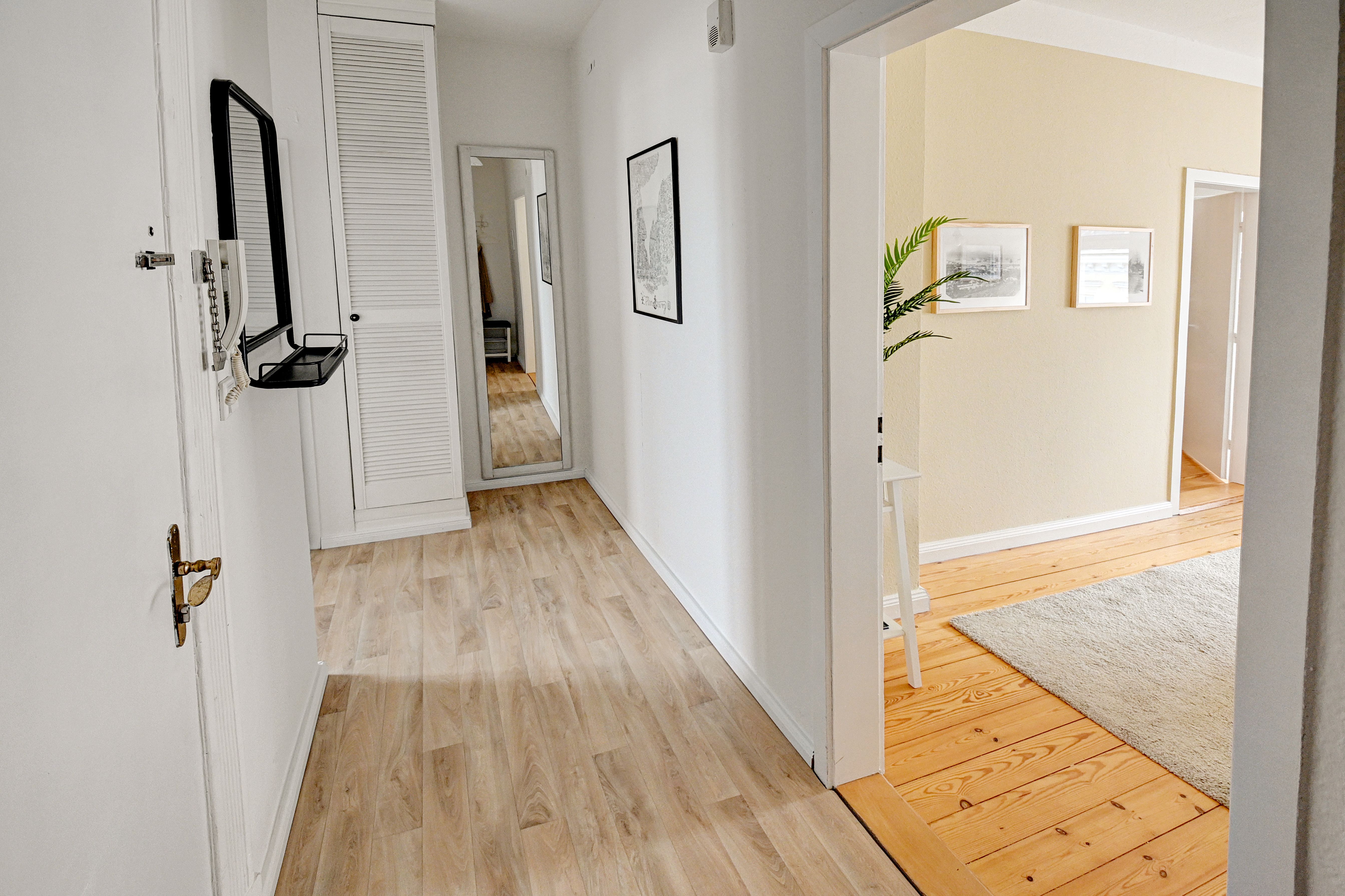 Cozy, Bright Home, Very Central, Perfect For Business Travelers. - Cozy, bright home, very central, perfect for business travelers. - Gallery - 8