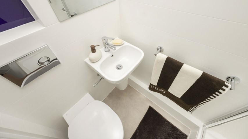 Classic En-Suite - Stellaris - Gallery - 5