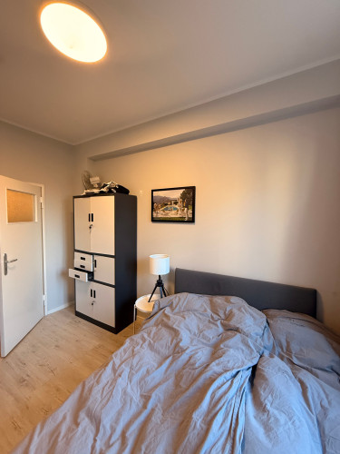 Stylish 3-room apartment with large balcony in prime Berlin-Mitte location