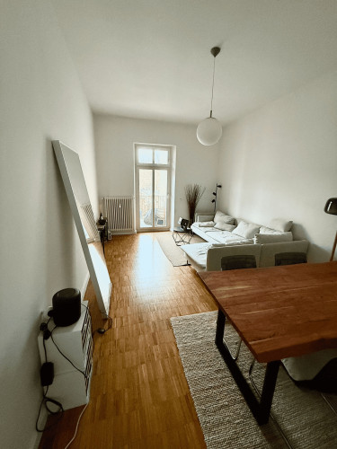 Modern Living in a Historic Berliner School – Prime Friedrichshain Location