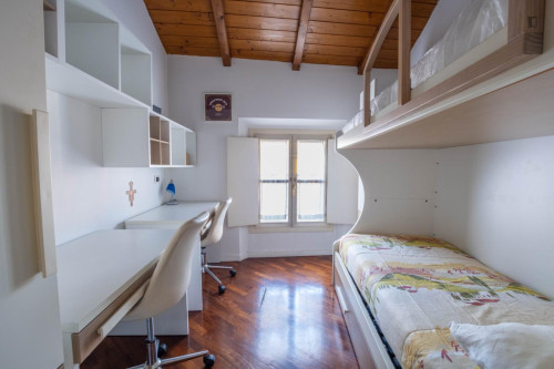 Inviting 2-bedroom apartment in the centre of Bologna