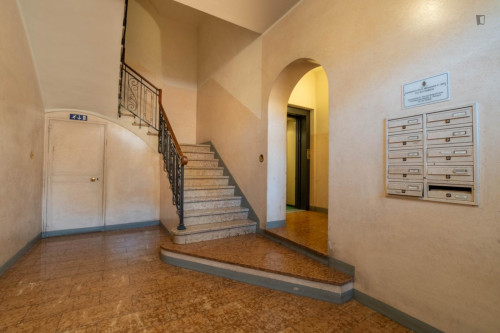 Inviting 2-bedroom apartment in the centre of Bologna