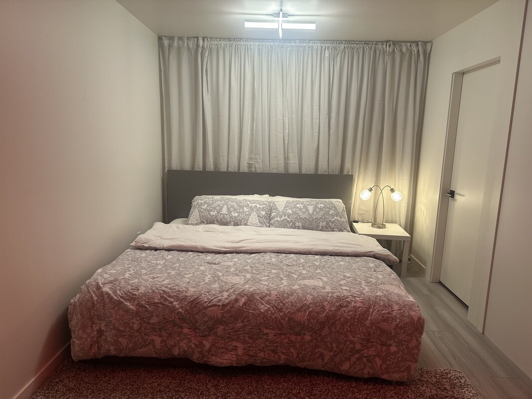  Suit(Single Bed)  -  Self contained suit, room  - Gallery -  1