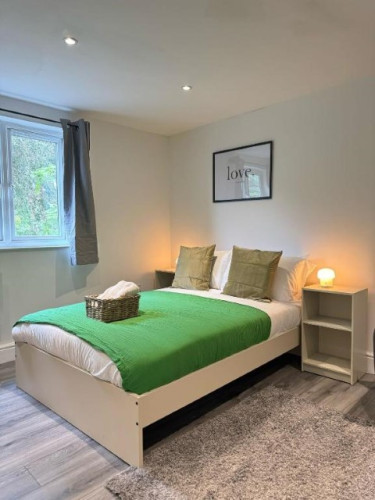 Chobham Rd - Gallery - 25