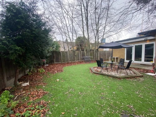 Chobham Rd - Gallery - 14