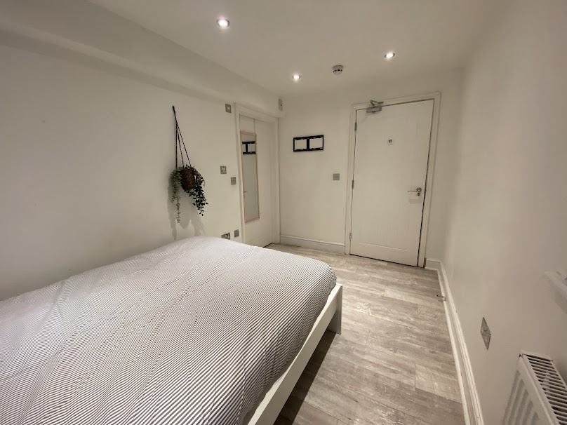 Double Ensuite - 9