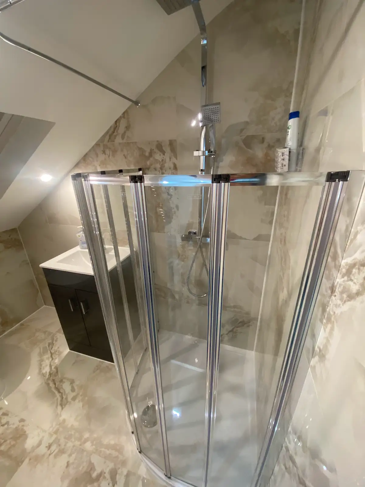 Big Double Ensuite - 5