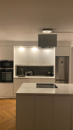 Spacious & modern flat located in Düsseldorf