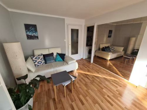 Spiegeltanzpalast Charmante und fantastische Wohnung auf Zeit in München