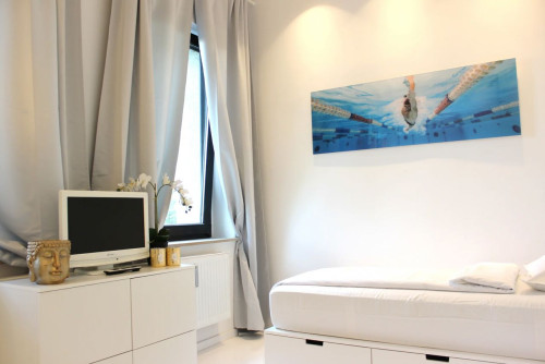 Co-Living : Wohnen wie im Hotel ! | Modernes möbliertes Zimmer in Köln - Neuehrenfeld !  - Gallery -  2