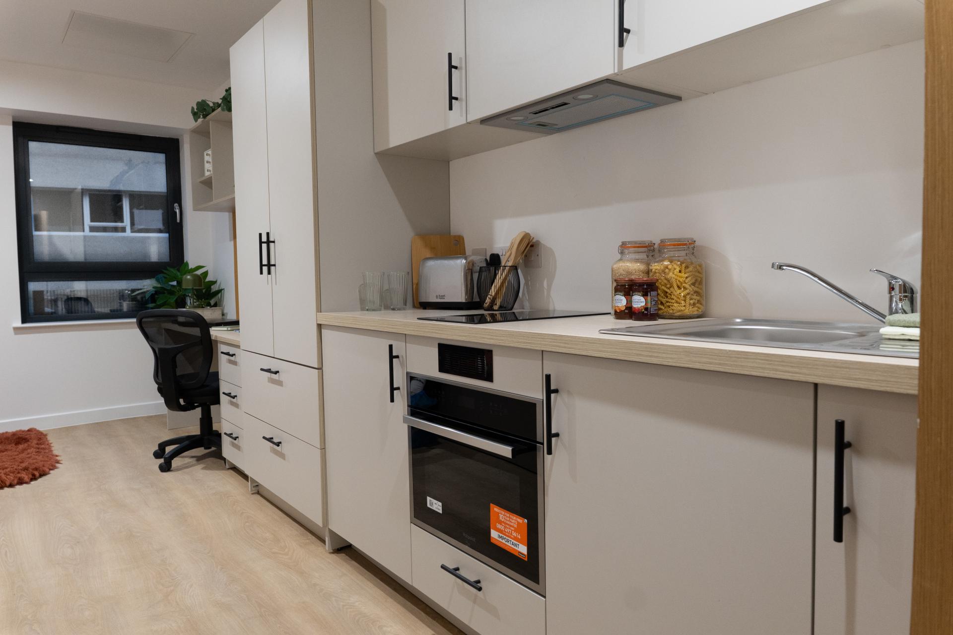 Penthouse Luxe Studio - 18